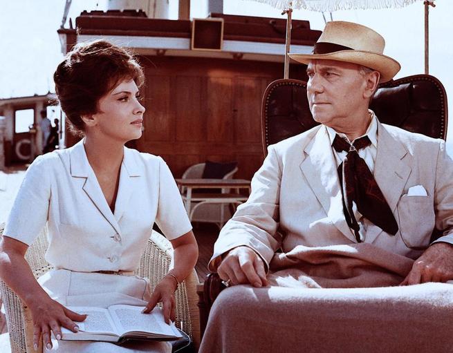 Ralph Richardson, Gina Lollobrigida