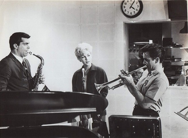 Stella Stevens, Bobby Darin