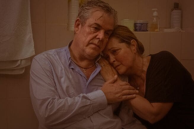 Danny Huston, Greta Scacchi