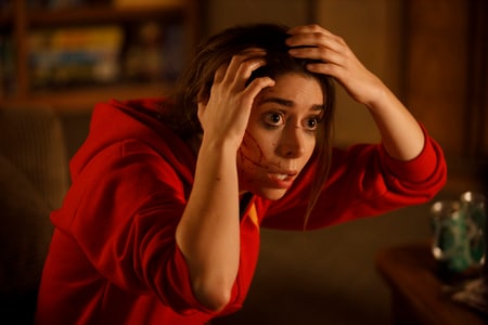 In Serie (82) - "the Resort" (2022, stag. 1) - Cristin. Milioti.