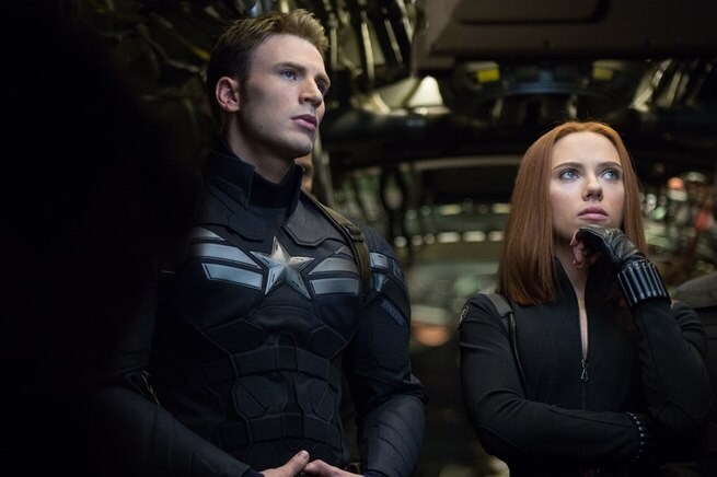 Scarlett Johansson, Chris Evans