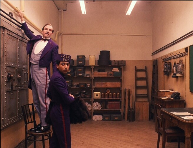 Ralph Fiennes, Tony Revolori