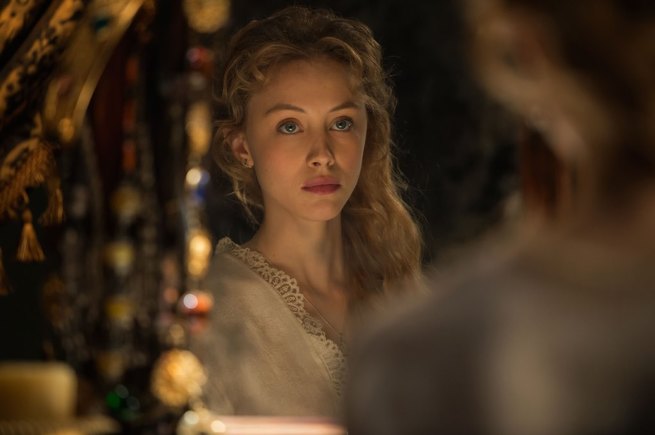 Sarah Gadon