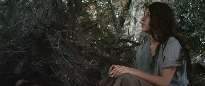 TSILI: L'ADATTAMENTO DI PAESAGGIO CON BAMBINA