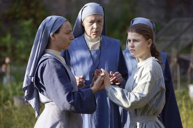 Isabelle Carré, Brigitte Catillon, Ariana Rivoire