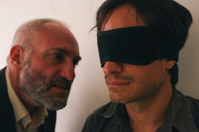 Kim Bodnia, Gael García Bernal