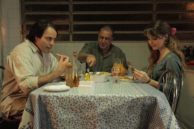 Marat Descartes, Antônio Fagundes, Sandy Leah