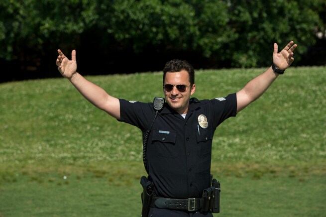 BASTARDI IN DIVISA: FINTI POLIZIOTTI PER GIOCO