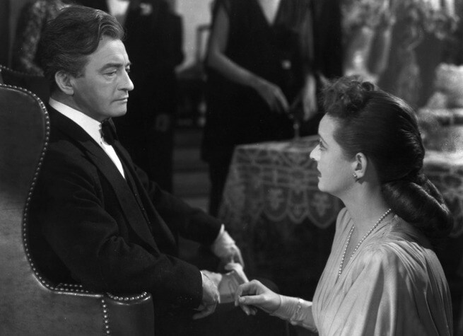 Claude Rains, Bette Davis