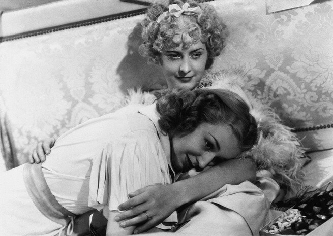 Anne Shirley, Barbara Stanwyck