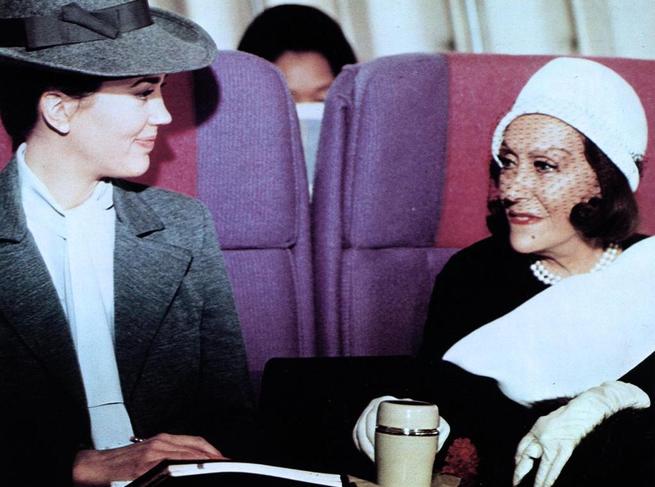 Linda Harrison, Gloria Swanson