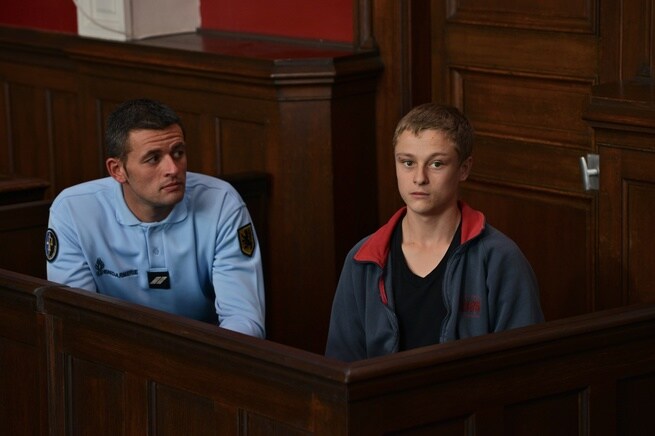 A TESTA ALTA: LA RIEDUCAZIONE DI UN PICCOLO CRIMINALE