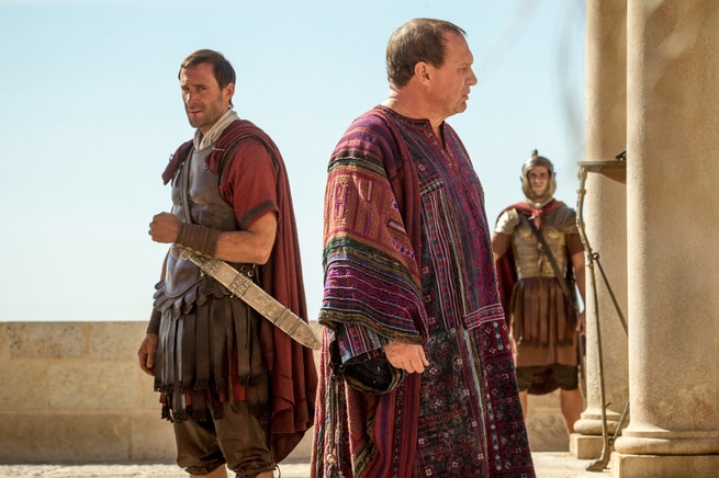 Joseph Fiennes, Peter Firth