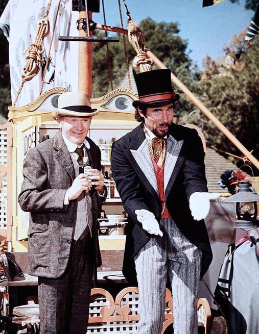 Elliott, il drago invisibile (1977) FilmTV.it Elliott, il drago invisibile (1977) FilmTV.it