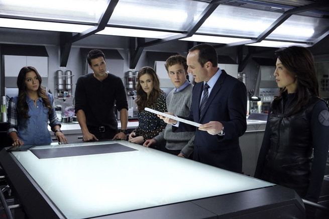 Ming-Na Wen, Elizabeth Henstridge, Clark Gregg, Chloe Bennet, Brett Dalton, Iain De Caestecker