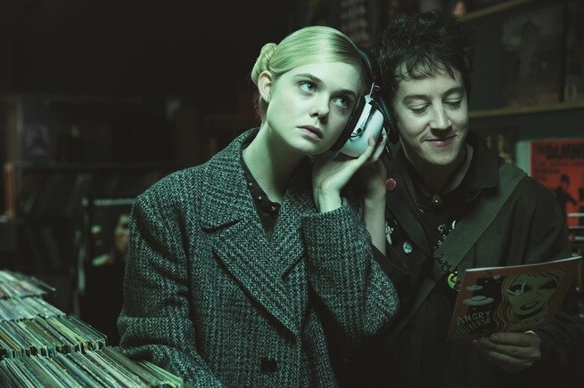 Elle Fanning, Alex Sharp