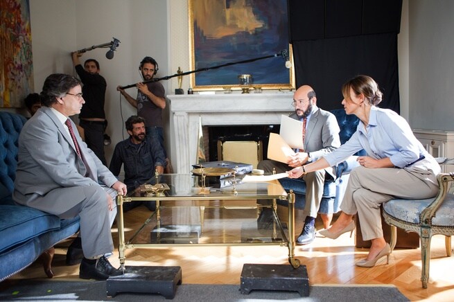 SMOKE & MIRRORS: TRUFFATORI E TRUFFATI TRA LE ALTE SFERE DEL GOVERNO