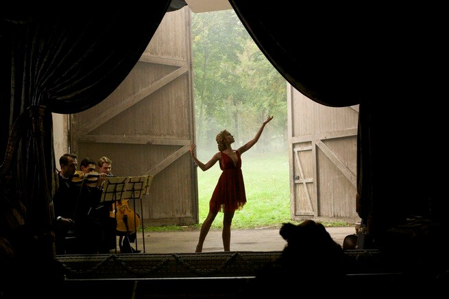 THE DANCER: LA VERA STORIA DI LOÏE FULLER