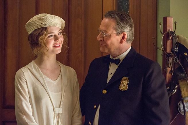 Elle Fanning, Chris Cooper