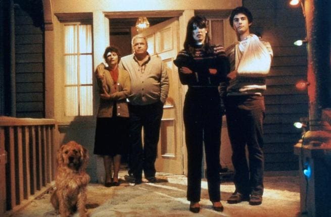 Phoebe Cates, Zach Galligan, Hoyt Axton, Frances Lee McCain