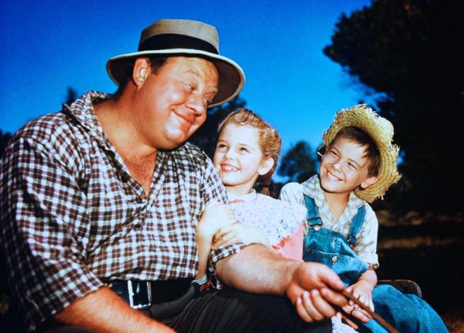 Bobby Driscoll, Luana Patten, Burl Ives