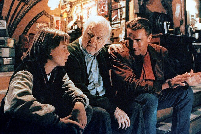 Austin O'Brien, Arnold Schwarzenegger, Robert Prosky