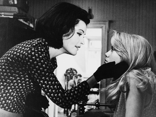 Yvonne Furneaux, Catherine Deneuve