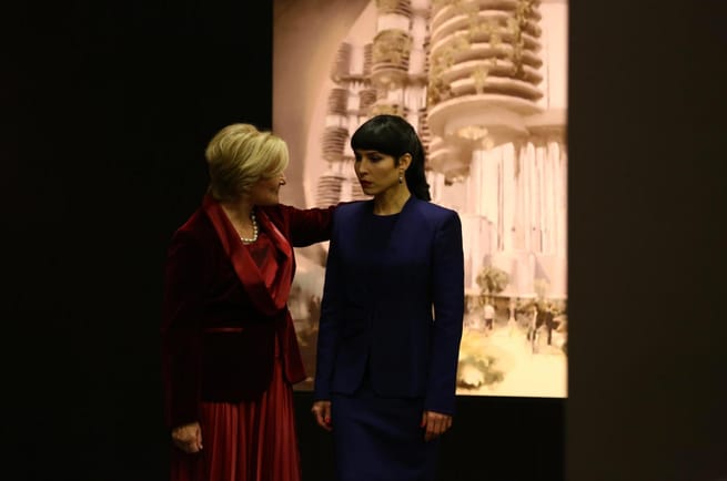 Noomi Rapace, Glenn Close