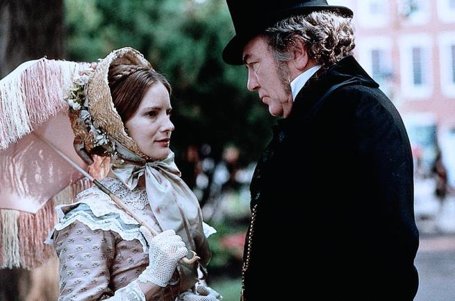 Albert Finney, Jennifer Jason Leigh