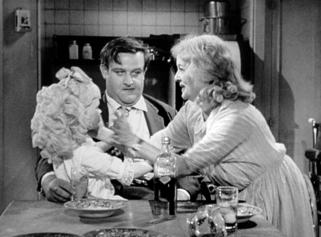 Bette Davis, Victor Buono