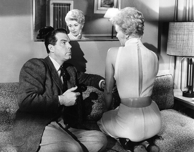 Fred MacMurray, Kim Novak