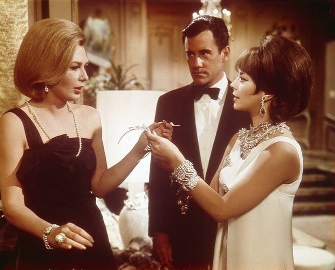Ian Bannen, Natalie Wood