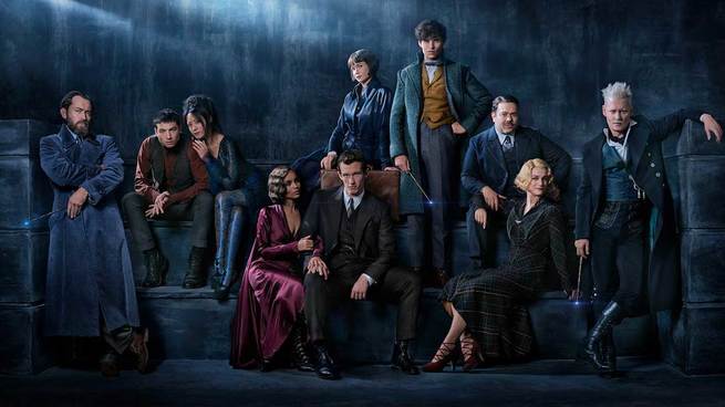 Jude Law, Eddie Redmayne, Johnny Depp, Ezra Miller, Claudia Kim, Zoë Kravitz, Callum Turner, Dan Fogler, Katherine Waterston, Alison Sudol