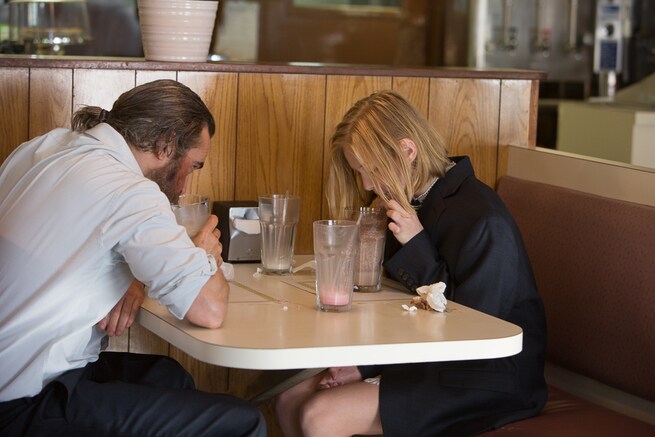 Joaquin Phoenix, Ekaterina Samsonov