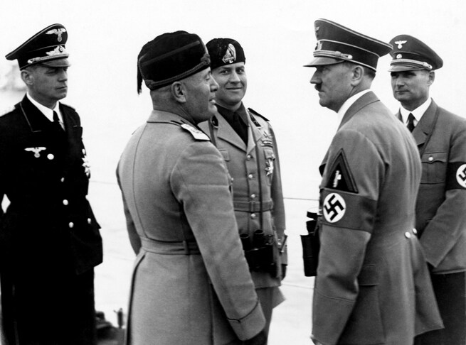 Adolf Hitler, Benito Mussolini