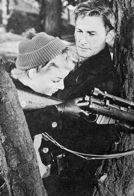 La bandiera sventola ancora (1943) FilmTV.it