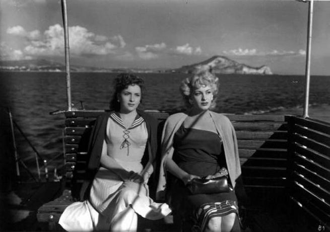 Gina Lollobrigida, Yvonne Sanson