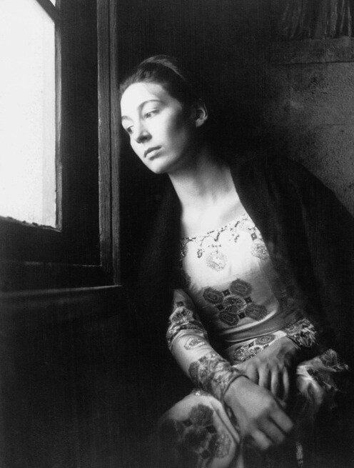 Anjelica Huston