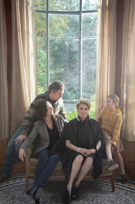 Ethan Hawke, Catherine Deneuve, Juliette Binoche, Clémentine Grenier