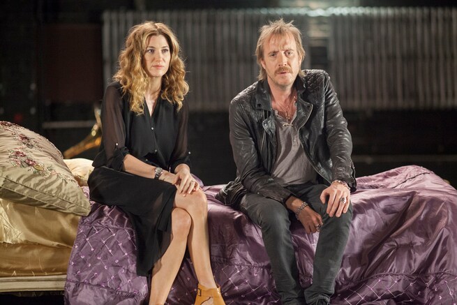Rhys Ifans, Kathryn Hahn