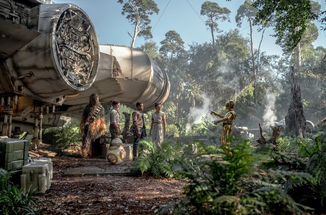 Joonas Suotamo, Oscar Isaac, Daisy Ridley, John Boyega, Anthony Daniels