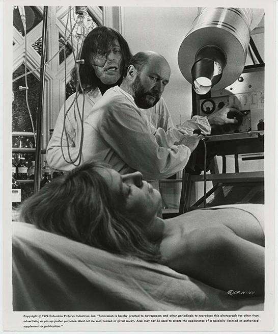 Donald Pleasence, Tom Baker, Julie Ege