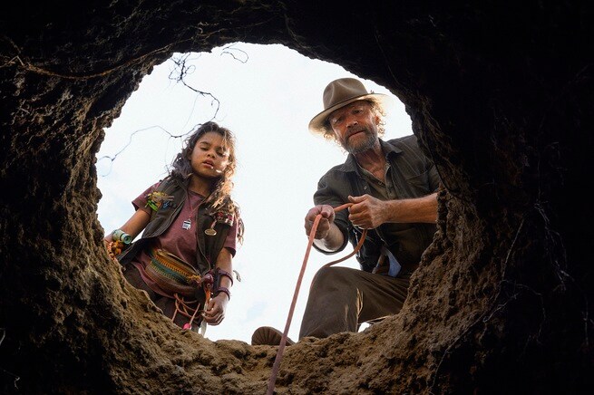 Michael Rooker, Ariana Greenblatt