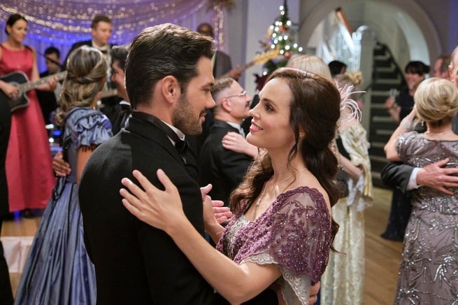 Erin Cahill, Ryan Paevey