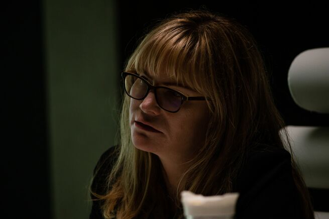 Jennifer Jason Leigh