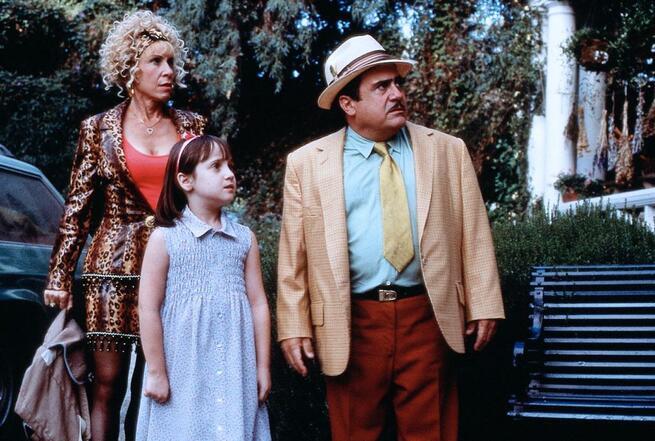 Danny DeVito, Rhea Perlman, Mara Wilson