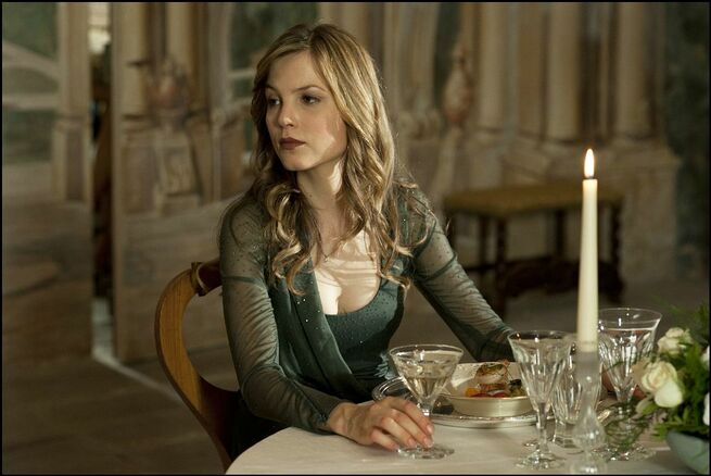 Sylvia Hoeks