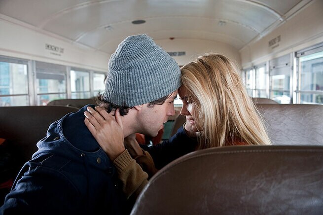 Josh Peck, Isabel Lucas