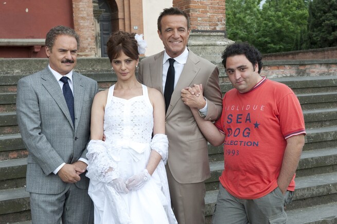 Luca Zingaretti, Laura Morante, Christian De Sica, Nicola Nocella