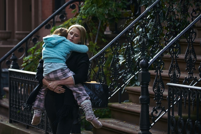 Violet McGraw, Mamie Gummer